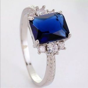 Elegant Women 925 Silver Ring Cut Blue Sapphire